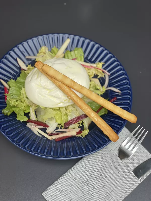 Mozzarella di Bufala, la perla della Mediteranneo