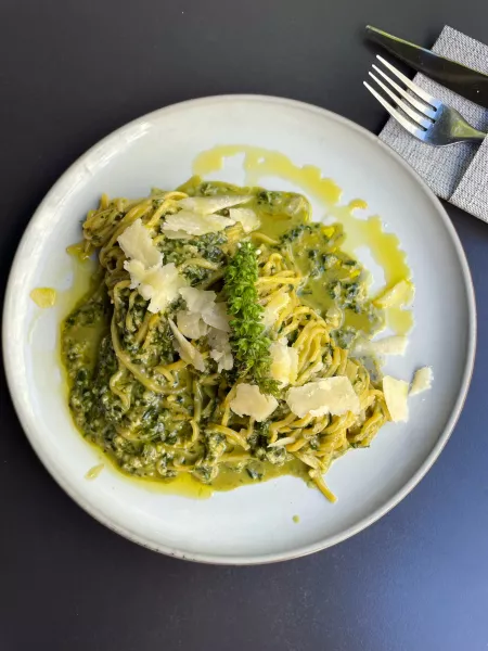 Spaghettini Chitarra Al pesto di basilico