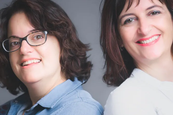 Elodie Et Aurore  Chapuy